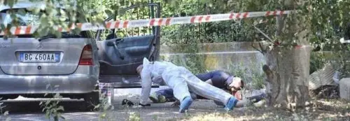Vitinia: lei voleva lasciarlo, lui le spara e si suicida