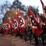 Firenze, militanti estrema destra aggrediscono studenti medi Toscana