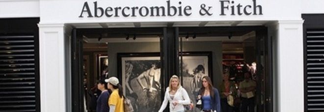 Venezia: "Sei troppo vecchio", Abercrombie licenzia 24enne