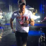 Enrique Iglesias, incidente a Tijuana: drone gli ferisce mano