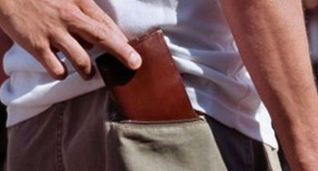 Roma, turista russo derubato da nomadi: bottino di 16mila euro