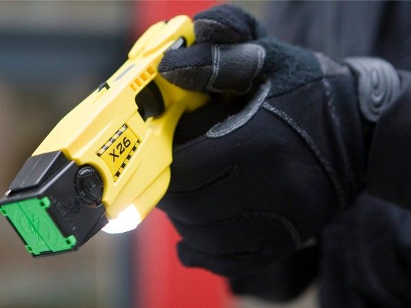 Rochester, poliziotto uccide uomo di colore con taser