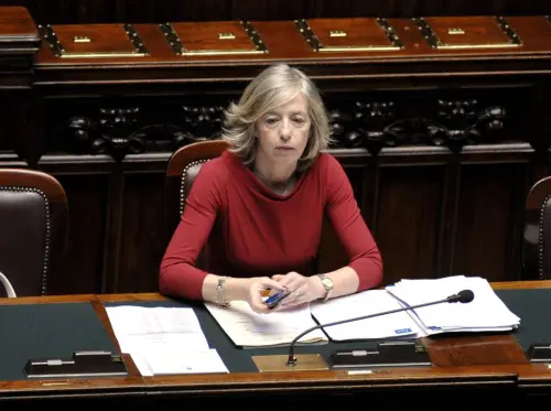 Ddl scuola: assunzione precari, ok Camera. Giannini contenta