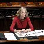 Ddl scuola: assunzione precari, ok Camera. Giannini contenta