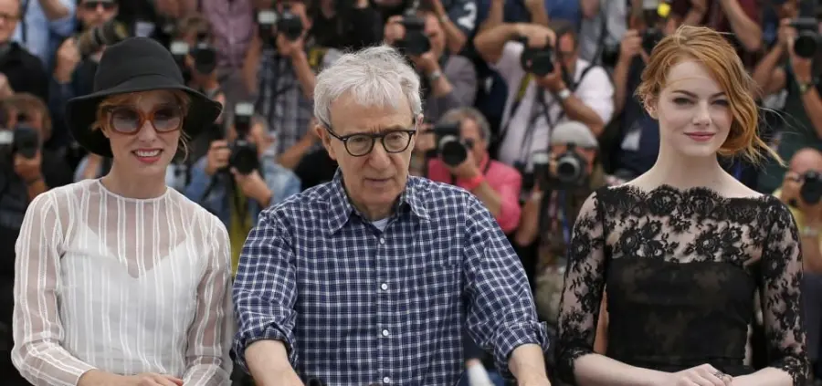 Woody Allen: applausi a Cannes per 