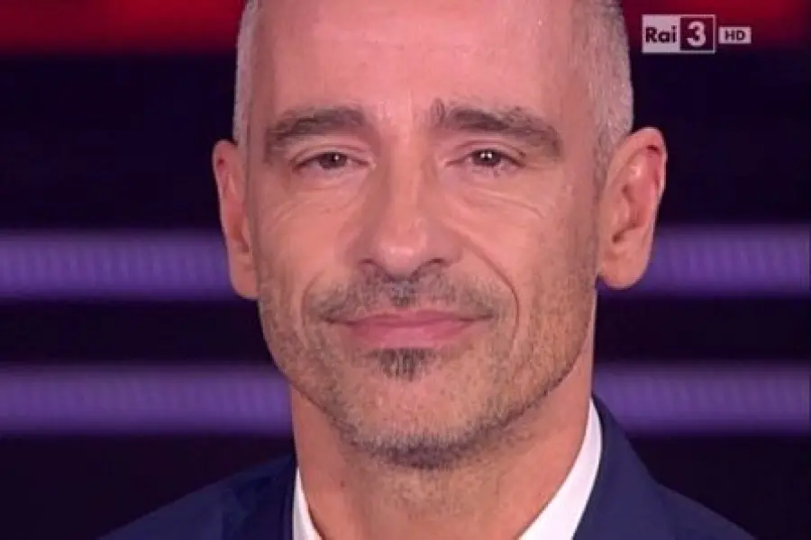 Eros Ramazzotti auguri in diretta tv alla moglie Marica: “Amore mio, ti amo”