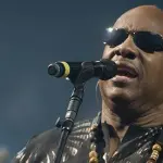 Stevie Wonder: 65 anni e carriera spettacolare, collaborò con Pavarotti
