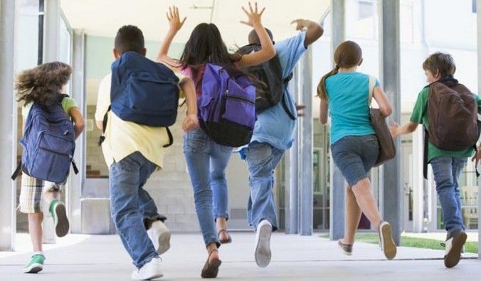 Lecco, classe intossicata da tranquillanti scambiati per caramelle