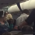 Pilota si rifiuta di volare con ragazzina autistica: costretta a scendere