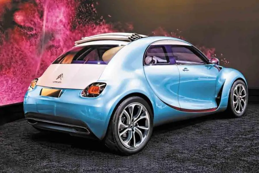 Citroen 2CV: torna un mito, tinte gialle e bianche ricordano raggio di sole