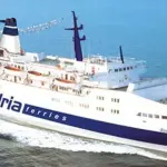 Bari, traghetto 'Francesca' in fiamme: equipaggio doma incendio