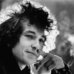 Vigevano, spaccia droga per comprare biglietto concerto Bob Dylan