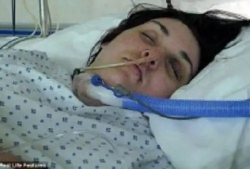 Va in coma dopo un incidente d’auto, partorisce ma non ricorda nulla