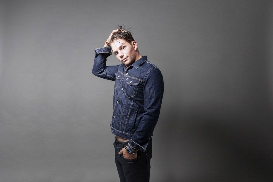 Enrico Nigiotti invita giovani a non mollare con 