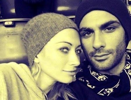 Francesco Arca mostra via social il pancione di Irene Capuano