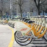 Milano, festa per inaugurazione BikeMi: 300 e-bike utilizzabili da domani