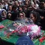 Farkhunda, condannati a morte 4 uomini: istigarono folla a linciarla