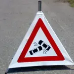 Artena, scontro tra auto: 20enne sbalzato fuori e travolto