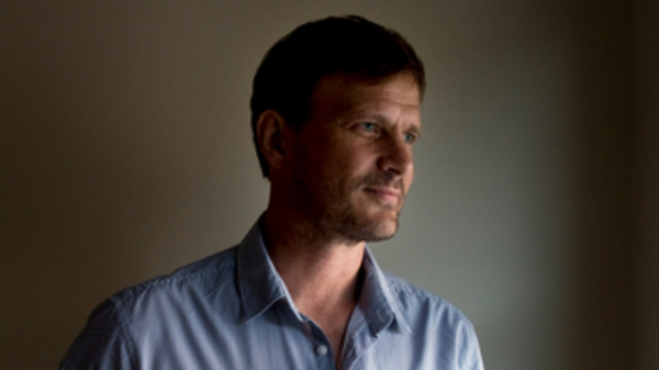 Ebola si nasconde nell'occhio di chi guarisce: la storia di Ian Crozier