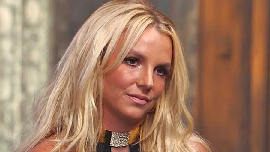 Britney Spears ruba gemiti per la clip "Piece of Me": querelata da Kirk Rothum