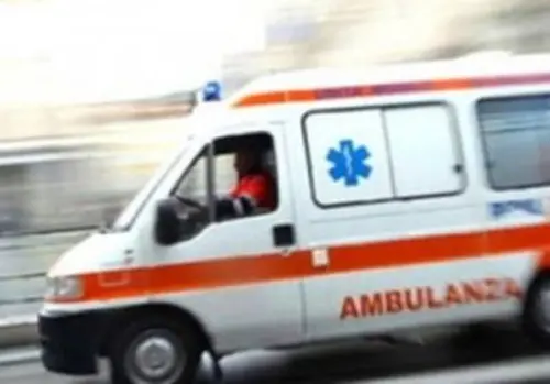 Ubriaco al Pronto soccorso ruba l’ambulanza per tornare a casa:  era stanco di aspettare