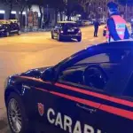 Roma, rissa degenera davanti a discoteca: due feriti