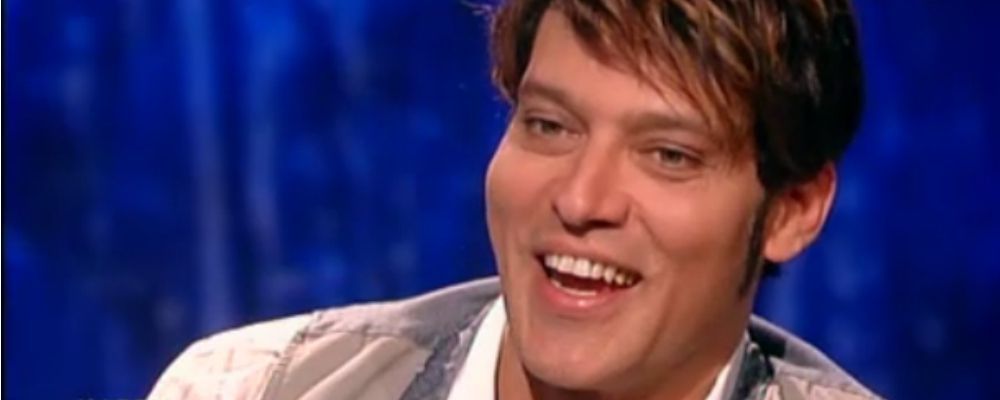 Gabriel Garko: labbra carnose e zigomi alti, ha ceduto al bisturi