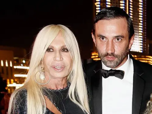 Donatella Versace diventa testimonial Givenchy: infrante regole fashion system