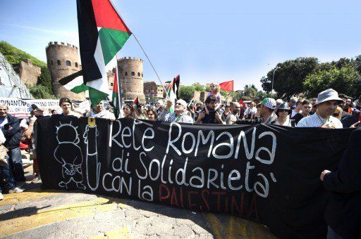 Festa Liberazione, bandiere palestinesi a Roma