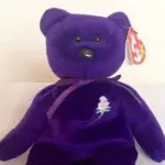 Comprano orsacchiotto a 13 euro ma scoprono che ne vale 86mila