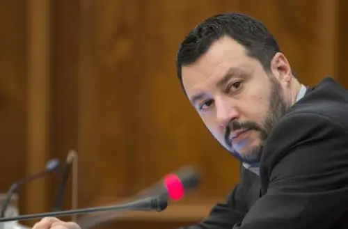 Barcone ribaltato nel Canale di Sicilia, Salvini: 