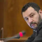 Barcone ribaltato nel Canale di Sicilia, Salvini: 