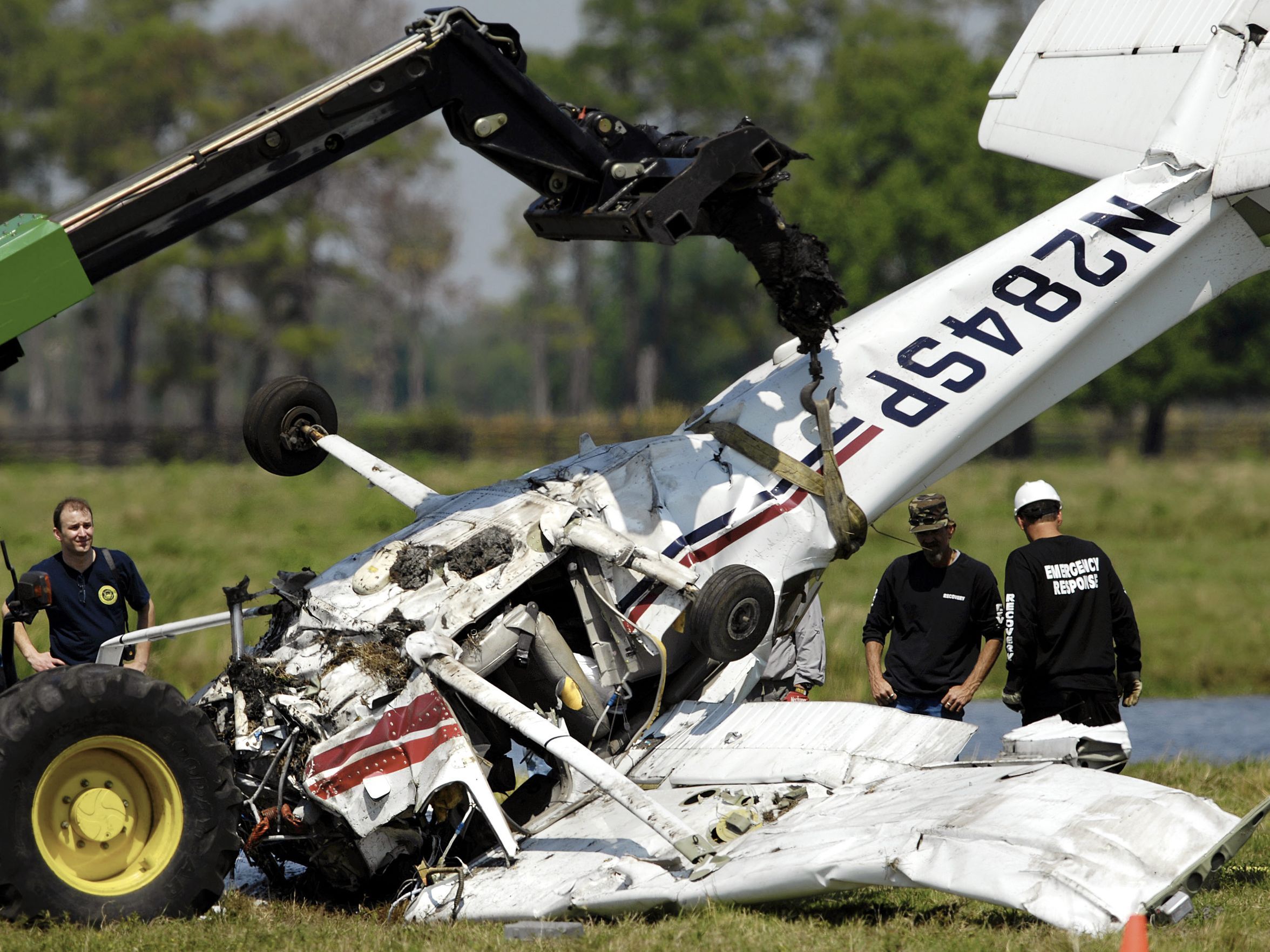 Germania, Cessna 172 si schianta su autostrada: 2 vittime