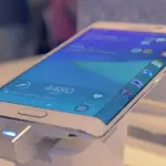 Galaxy S6 Edge lancia sfida a iPhone 6: display ampio e leggerezza