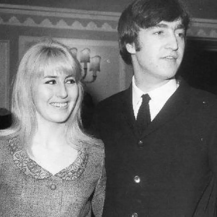 Addio a Cynthia Powell: prima moglie di John Lennon, stroncata da cancro