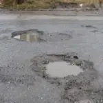 Troppe buche sulle strade: il sindaco mette limite di 10 km/h