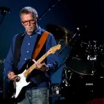 Eric Clapton compie 70 anni: chitarrista eccelso e celebre