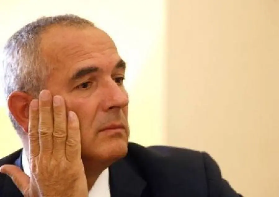 Lamberto Sposini si rompe omero: riabilitazione sospesa