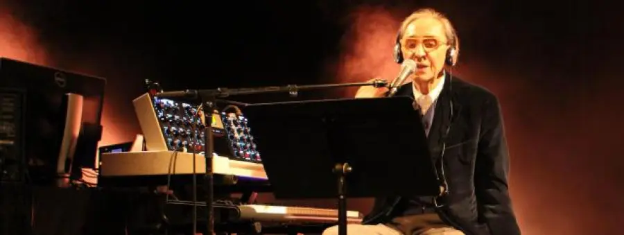 Franco Battiato, piede in fallo a Bari: femore rotto