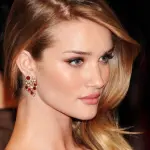 Donne più belle al mondo: Rosie Huntington-Whiteley in vetta