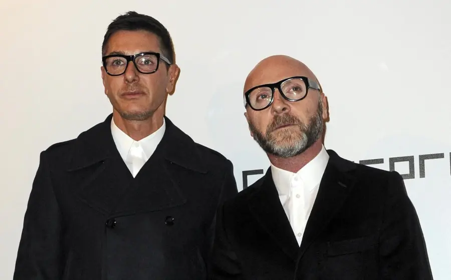Dolce e Gabbana contro adozioni gay, Elton John adirato: "Boicottateli"
