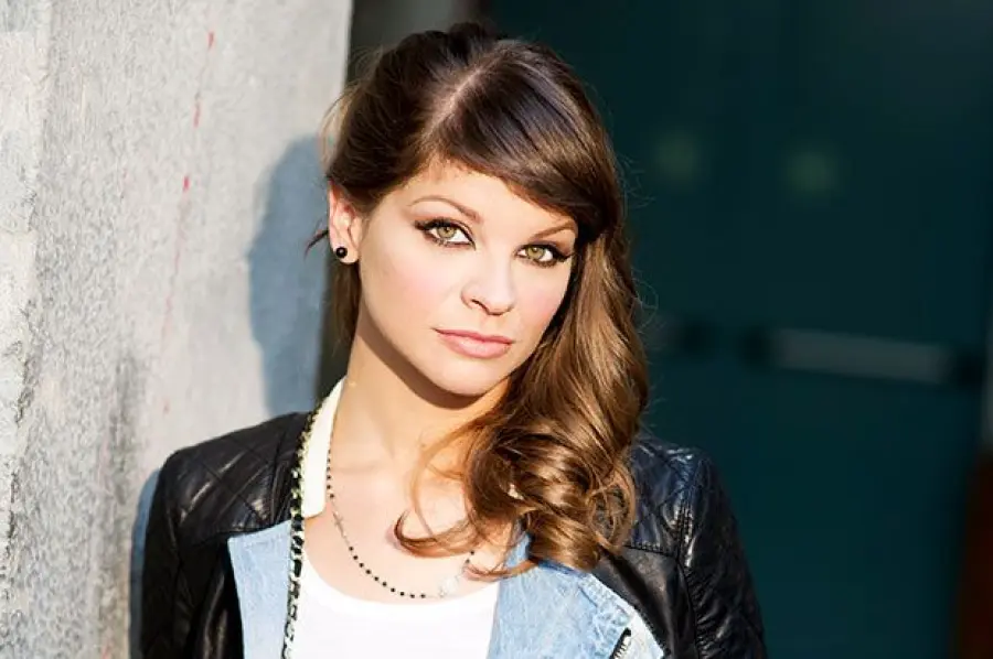 Alessandra Amoroso triste per morte cugina: foto nera su Instagram