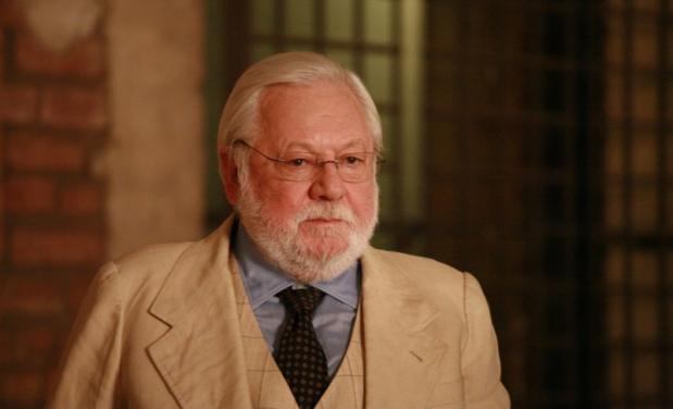 Paolo Villaggio ricoverato al Gemelli per infarto? Frottola mediatica