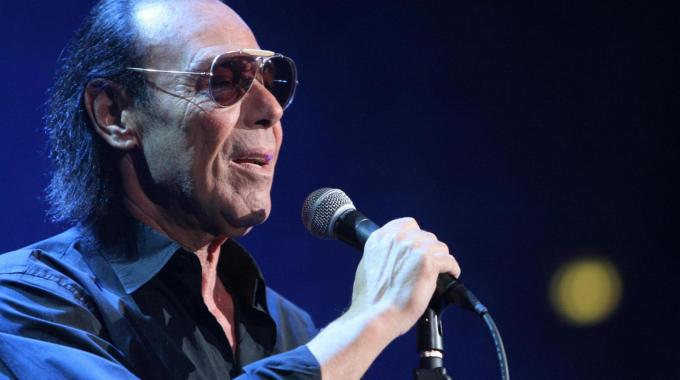 Antonello Venditti regala "Cosa avevi in mente" ai fan: preludio di "Tortuga"