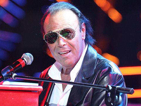 Antonello Venditti compie 66 anni: arriva "Tortuga", nuovo disco