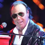Antonello Venditti compie 66 anni: arriva 