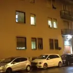 Gallarate, entra in caserma e spara a 3 carabinieri: 29enne arrestato