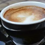 Dimagrire mettendo burro nel caffè: stramba scoperta di Dave Asprey