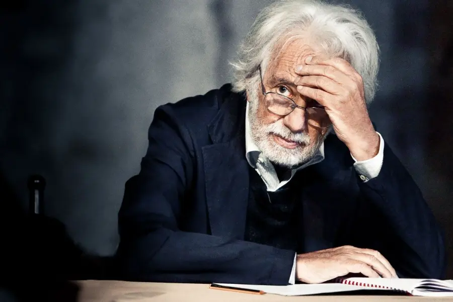 Luca Ronconi è morto: mondo del teatro in lutto, aveva 82 anni