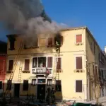 Venezia, incendio in appartamento: palazzo evacuato